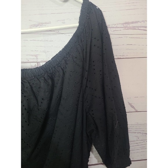 NWT Old Navy Black Off The Shoulder Eyelet Tie Waist Dress Womans Size XL - Picture 3 of 6